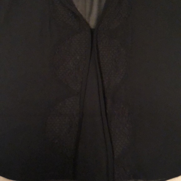 Fate top with Lace accents - Picture 2 of 3